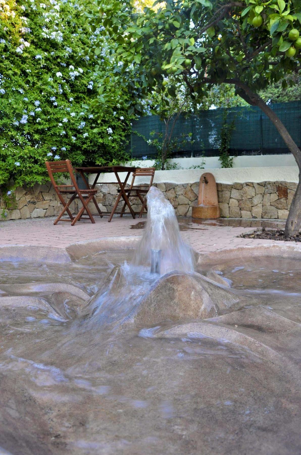 Bramasole Acomodação com café da manhã Quartu SantʼElena Exterior foto